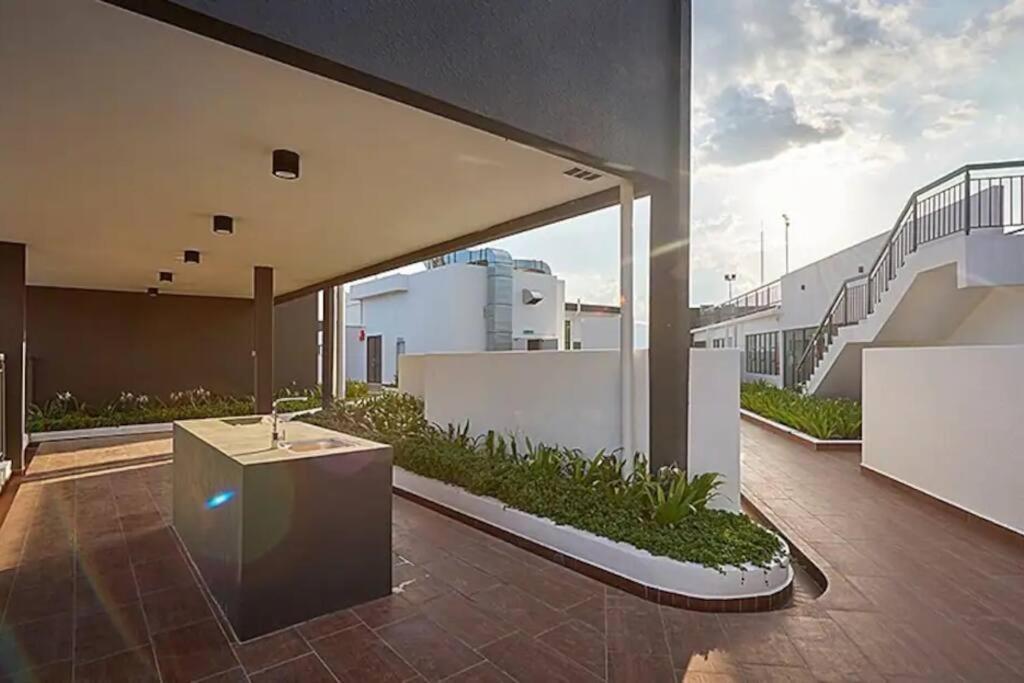 Apartment Tropical Bali At Horizon 8pax 2carpark *