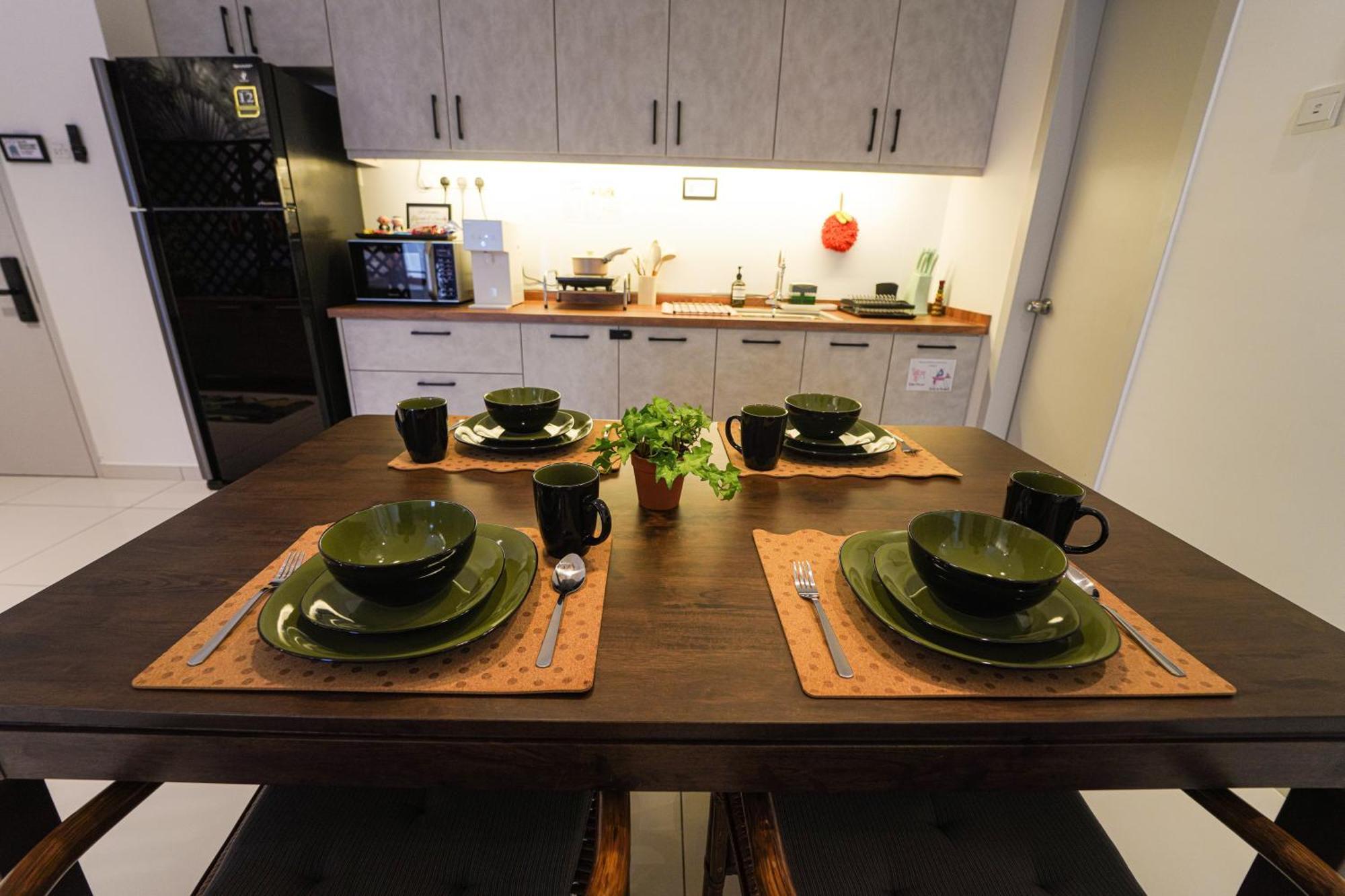 Tropical Bali At Horizon 8pax 2carpark Apartment *